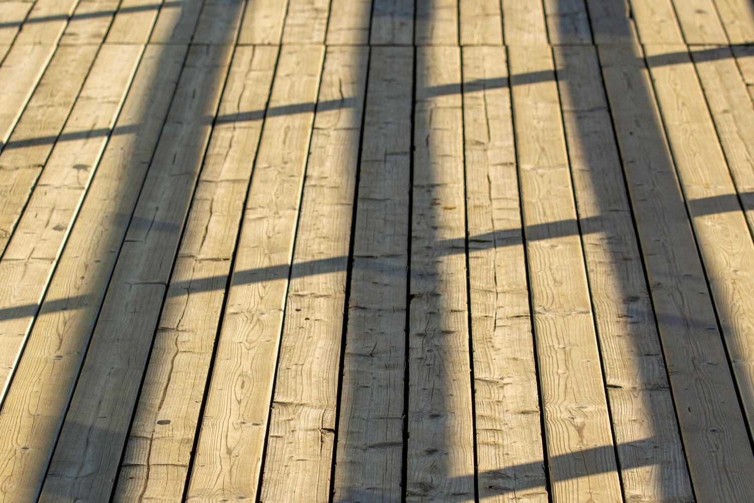 home deck staining
